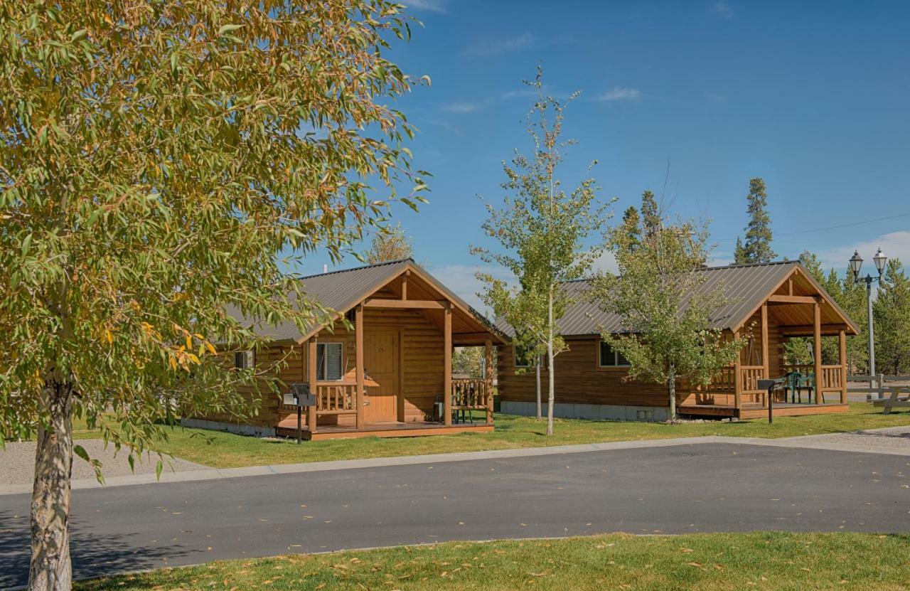 Yellowstone Grizzly Rv Park And Cabins Βίλα West Yellowstone Εξωτερικό φωτογραφία