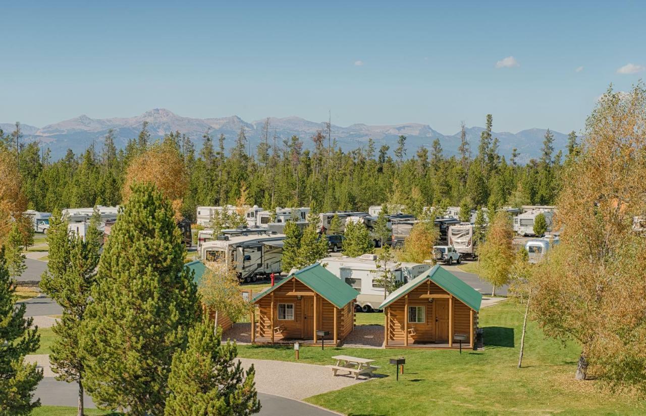 Yellowstone Grizzly Rv Park And Cabins Βίλα West Yellowstone Εξωτερικό φωτογραφία
